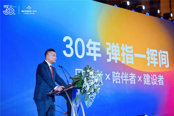 开云体育 开云平台向2023请战！“家装+公装”双轨并行冲刺88亿！(图2)