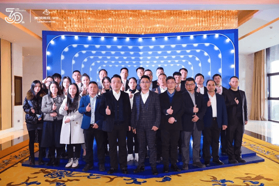 开云体育 开云平台向2023请战！“家装+公装”双轨并行冲刺88亿！(图9)