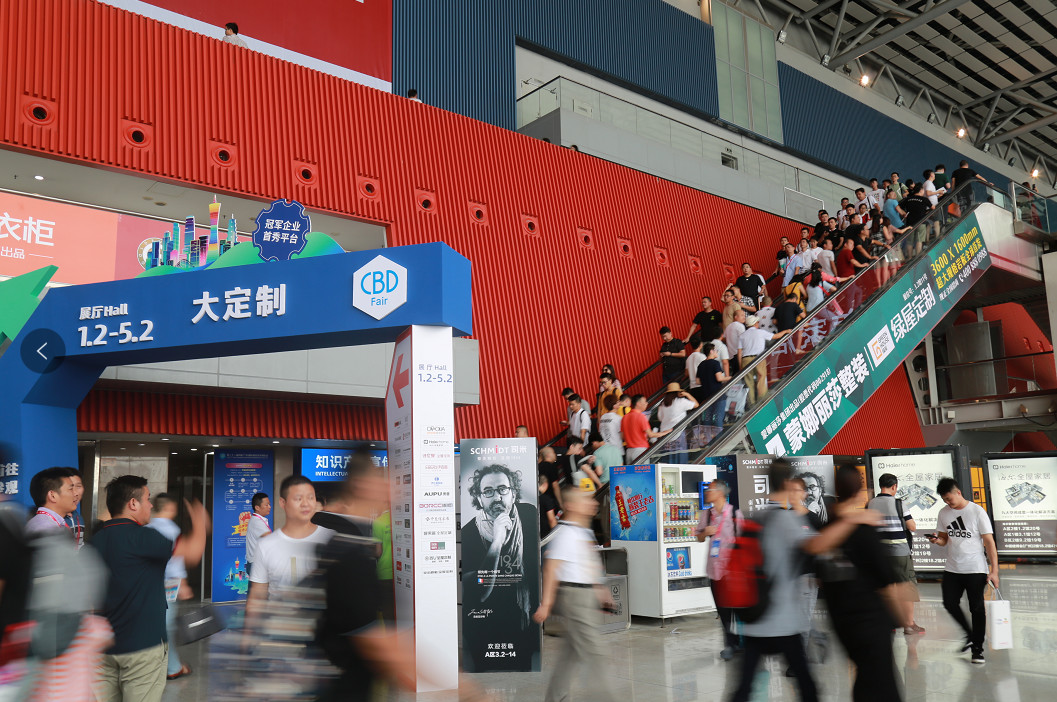 36米超石代岩板面世开云体育 开云平台未来家居更多可能(图2)