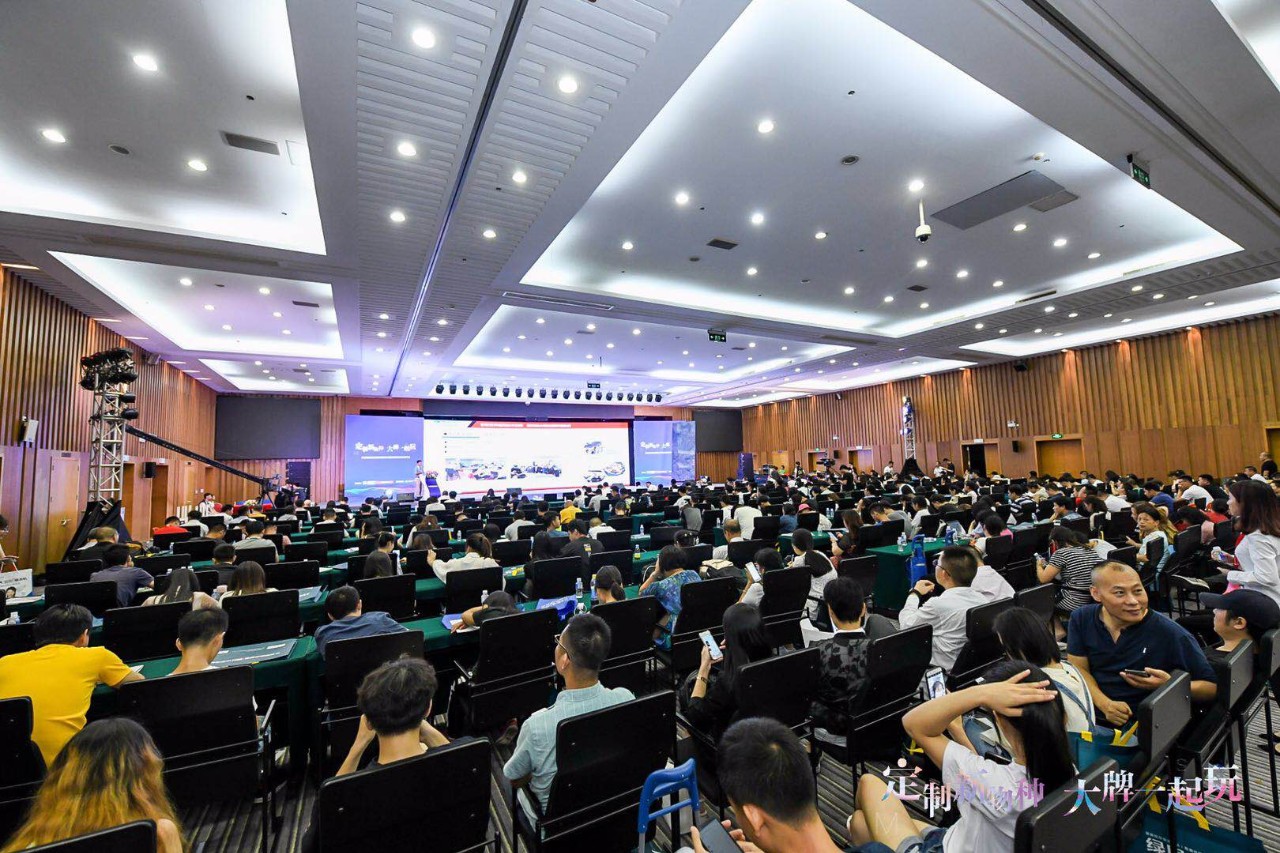 36米超石代岩板面世开云体育 开云平台未来家居更多可能(图5)