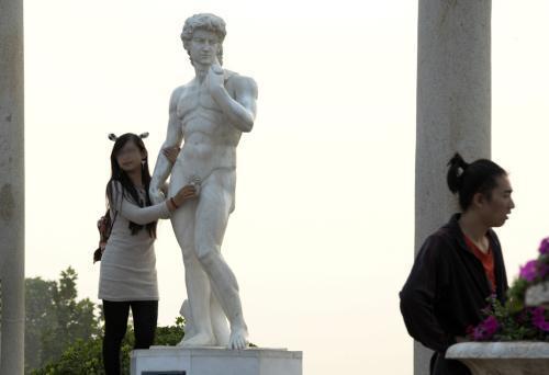 开云体育 开云官网《辛普森一家》太神奇布兰森成功飞上太空只是剧中一个预言(图10)