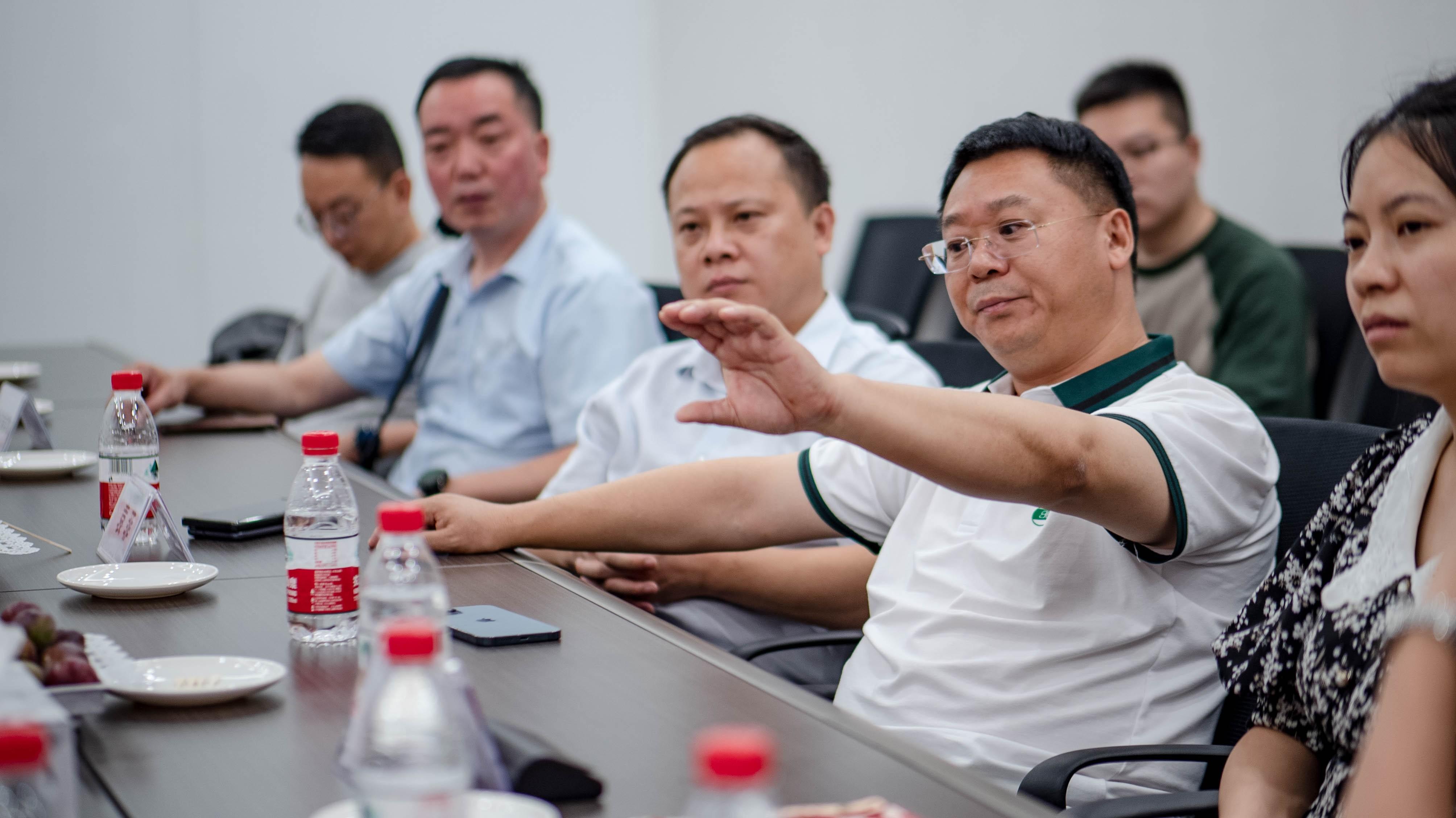 长沙装饰装修协会与装企莅临生Kaiyun 开云活家装饰旗舰店共探整装数智化(图3)
